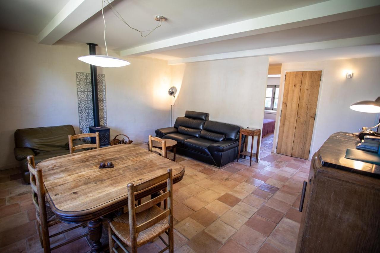 Domaine Les Perpetus Villa La Tour-d'Aigues Bagian luar foto